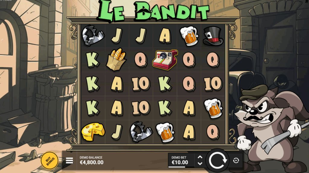 Le Bandit gameplay: the 6×5 grid, Smokey the raccoon and symbols on the reels